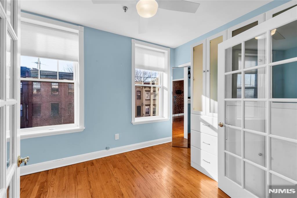 919 Park Avenue 3R