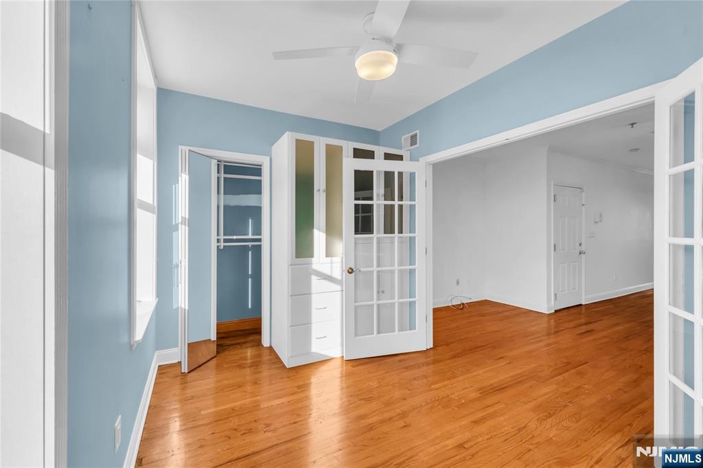 919 Park Avenue 3R