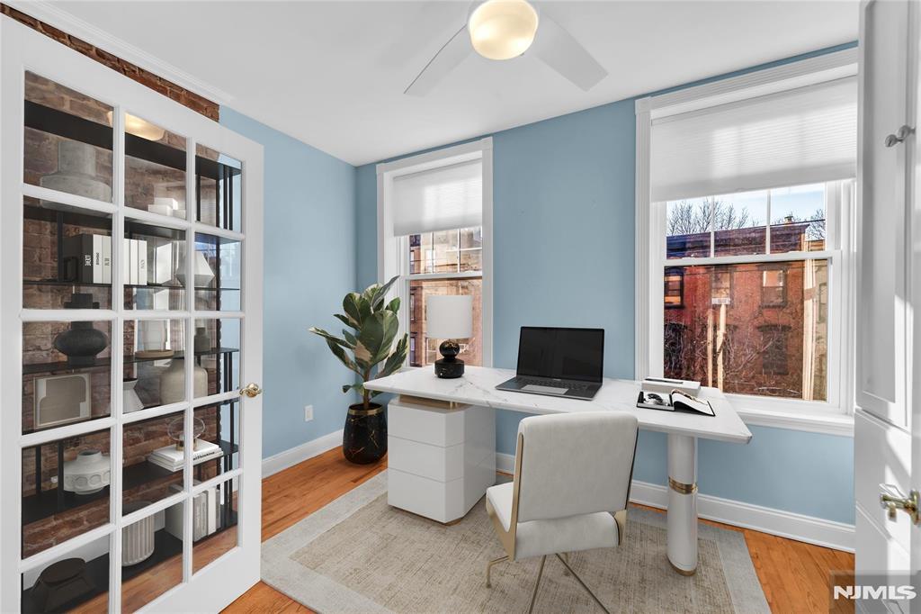 919 Park Avenue 3R