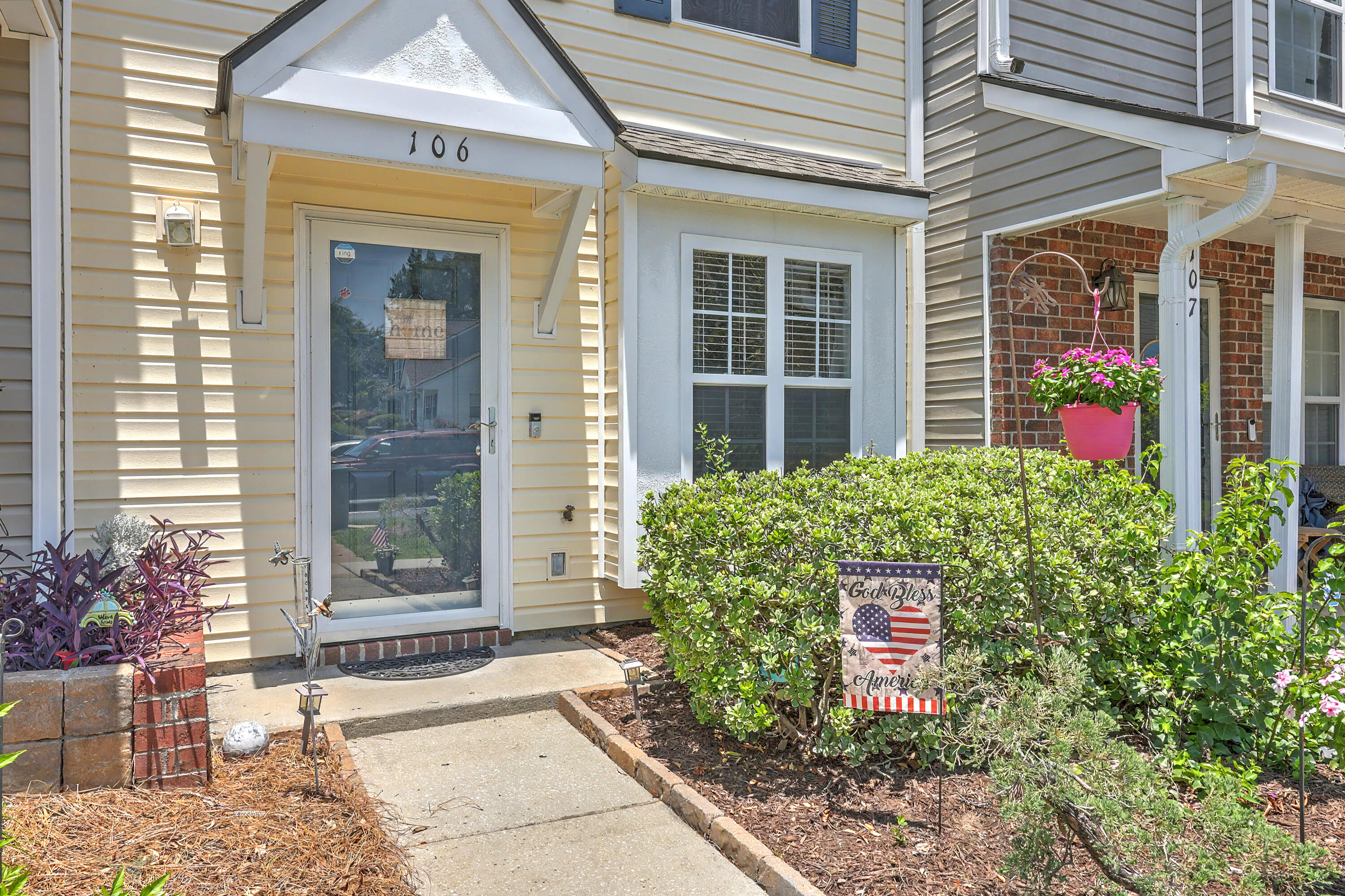 106 Macy Circle