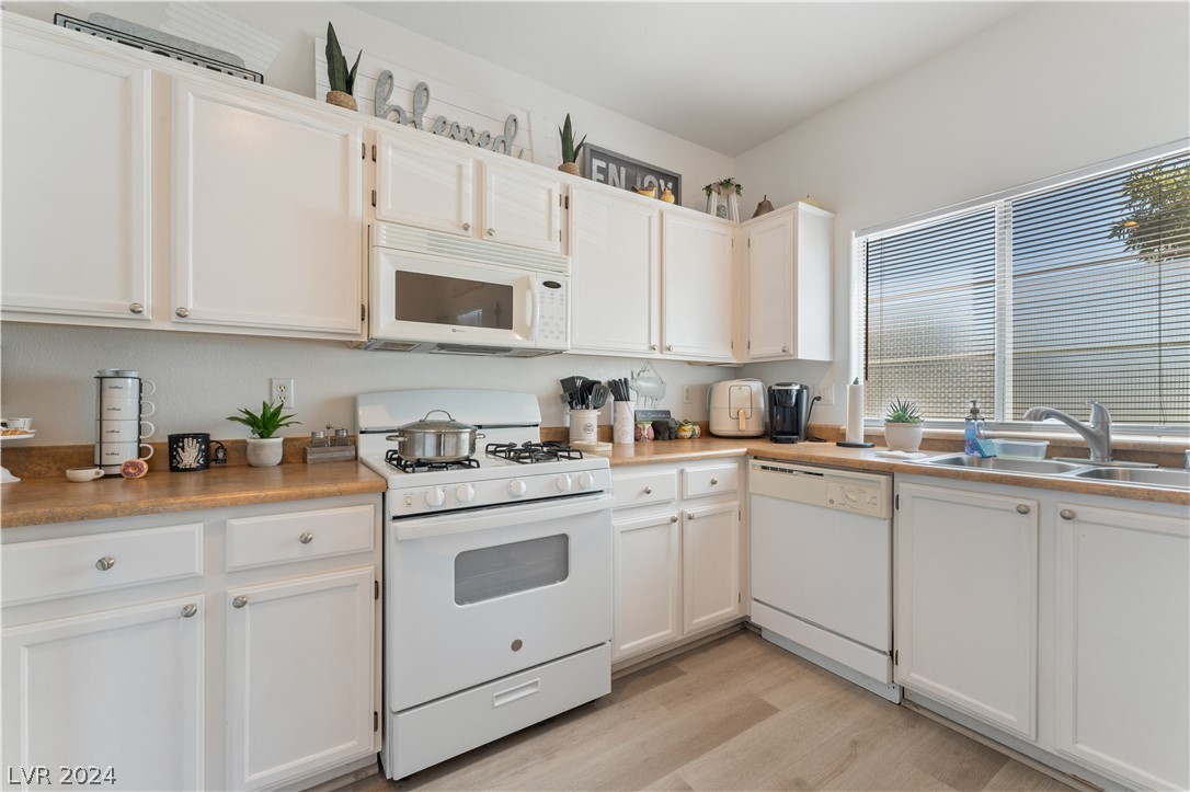 3845 Wiggins Bay Street 102