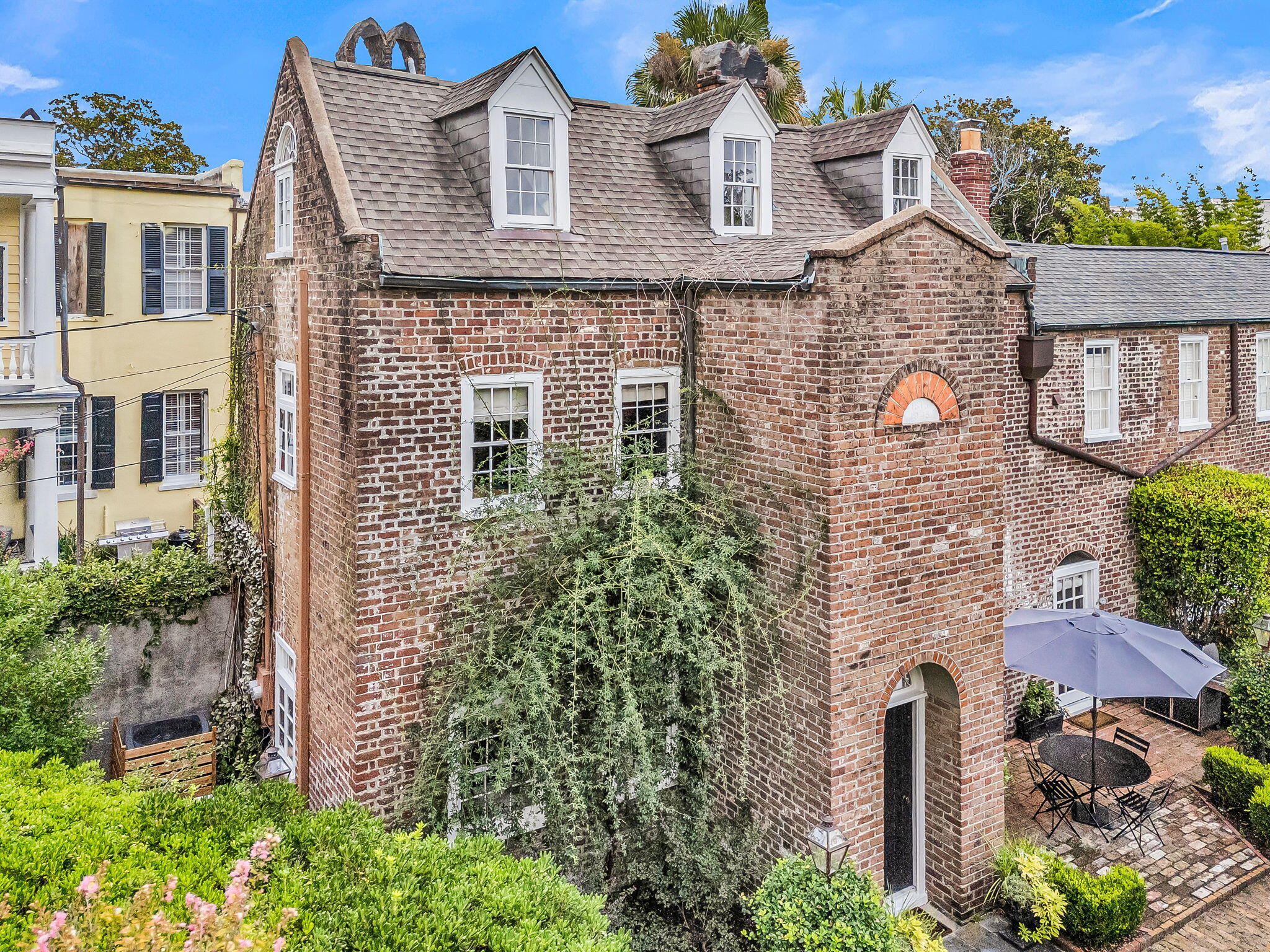55 Laurens Street # A