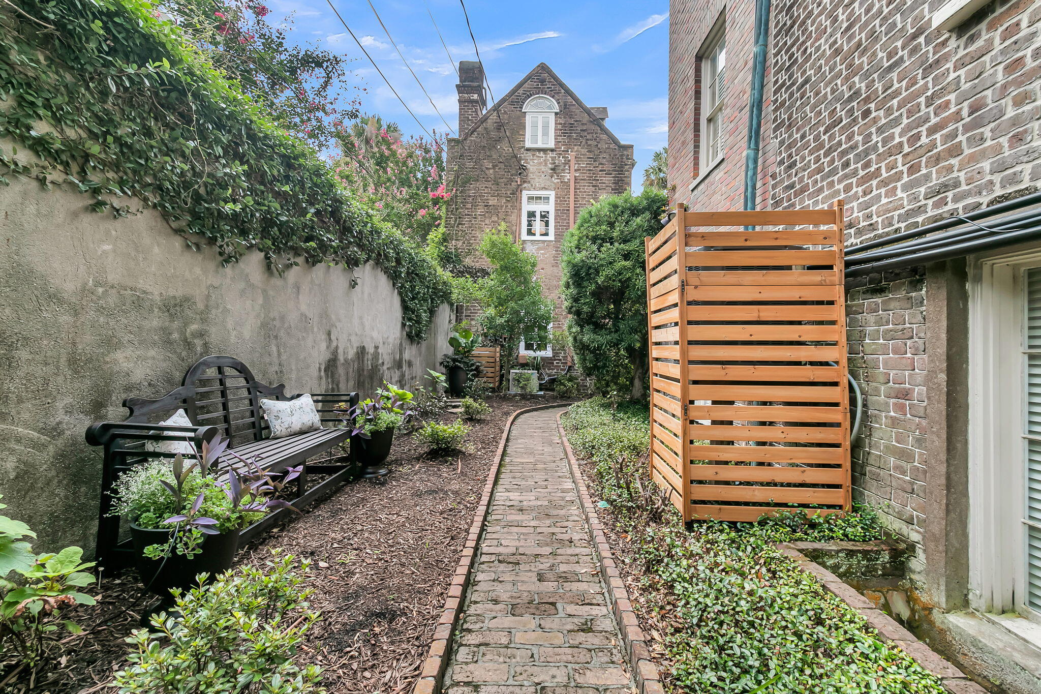55 Laurens Street # A