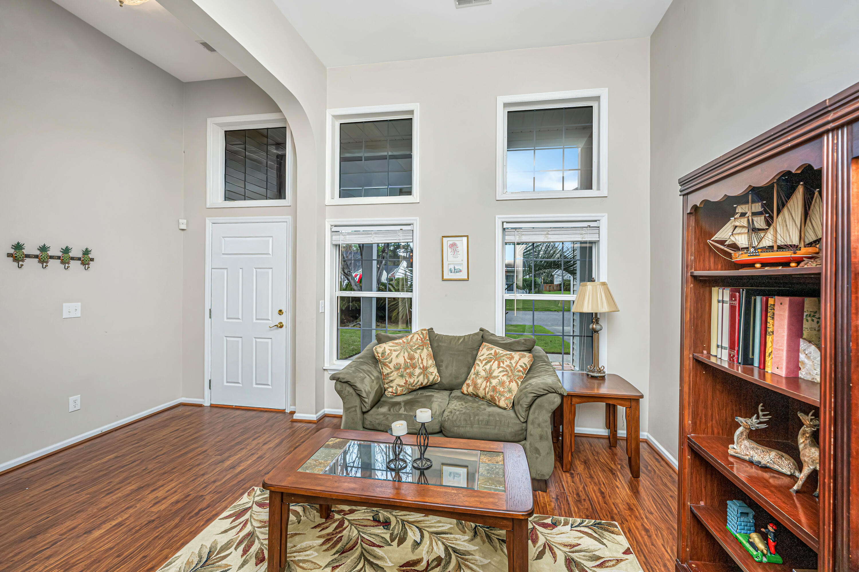 1657 Pin Oak Cut