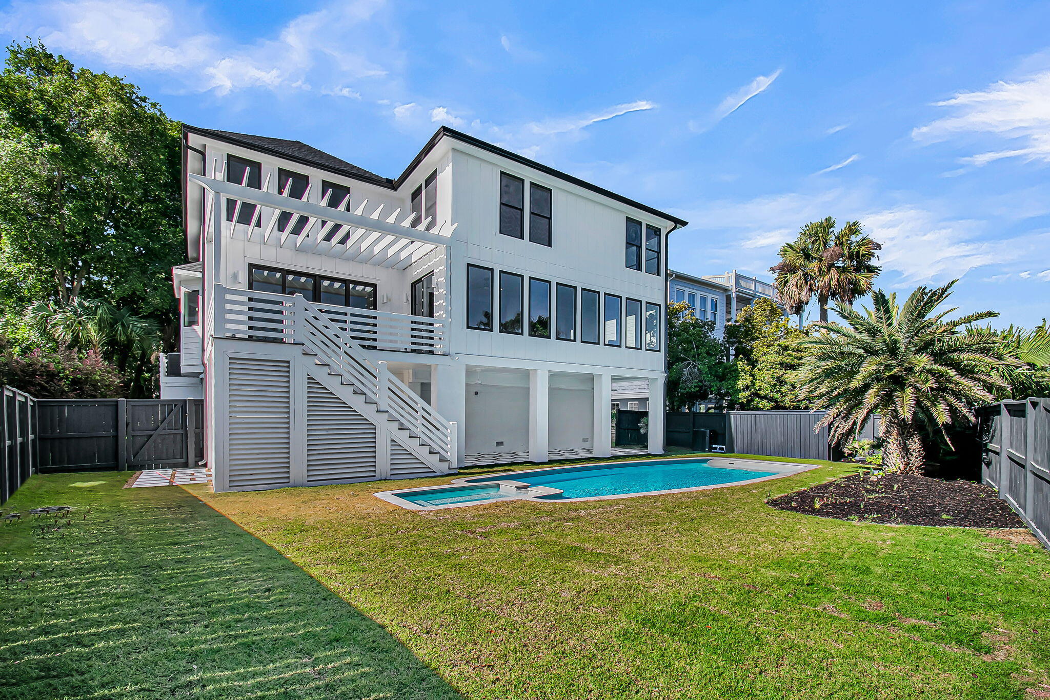 3307 Waterway Boulevard