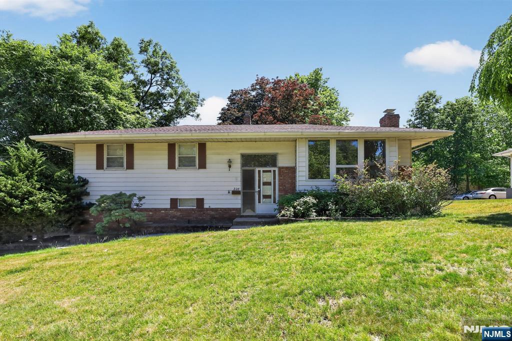 228 Shaw Place