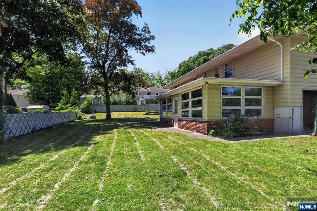 228 Shaw Place
