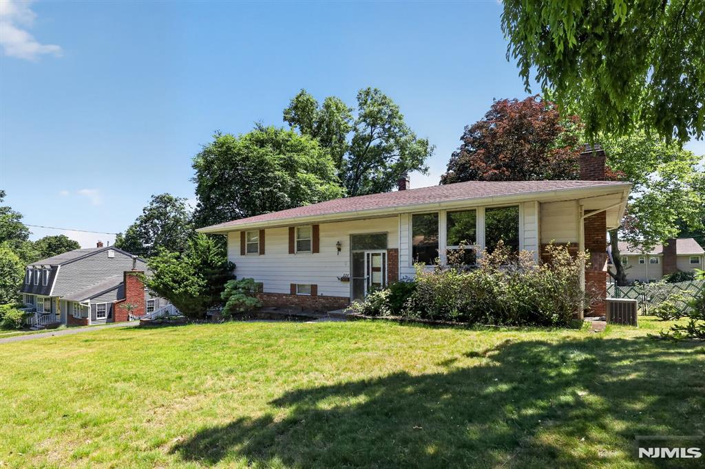 228 Shaw Place