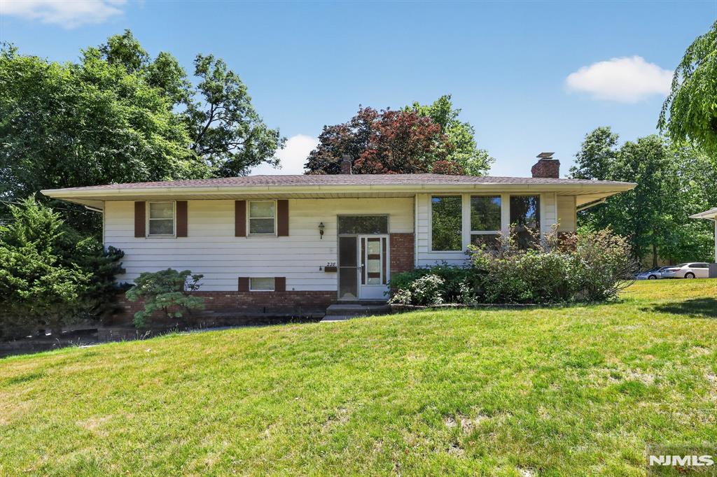 228 Shaw Place