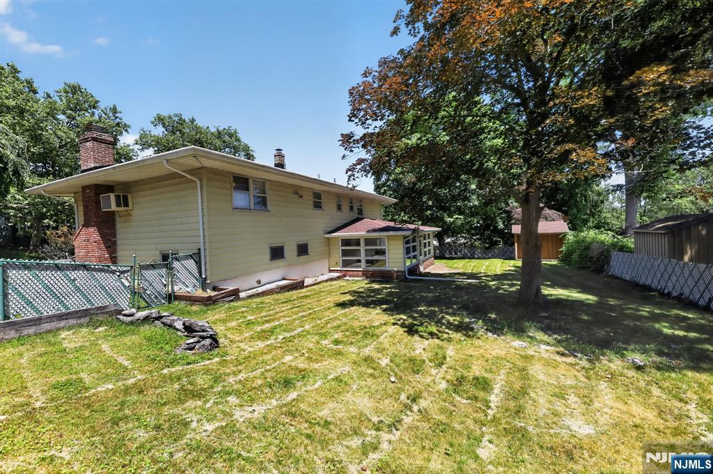 228 Shaw Place