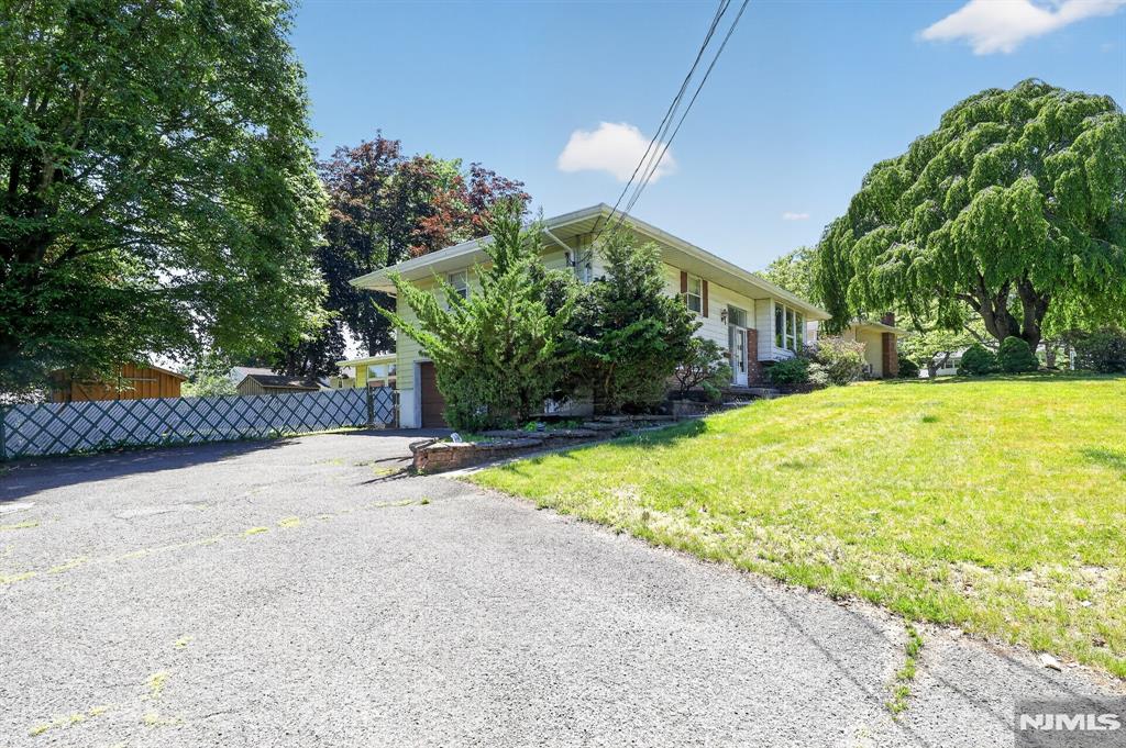 228 Shaw Place