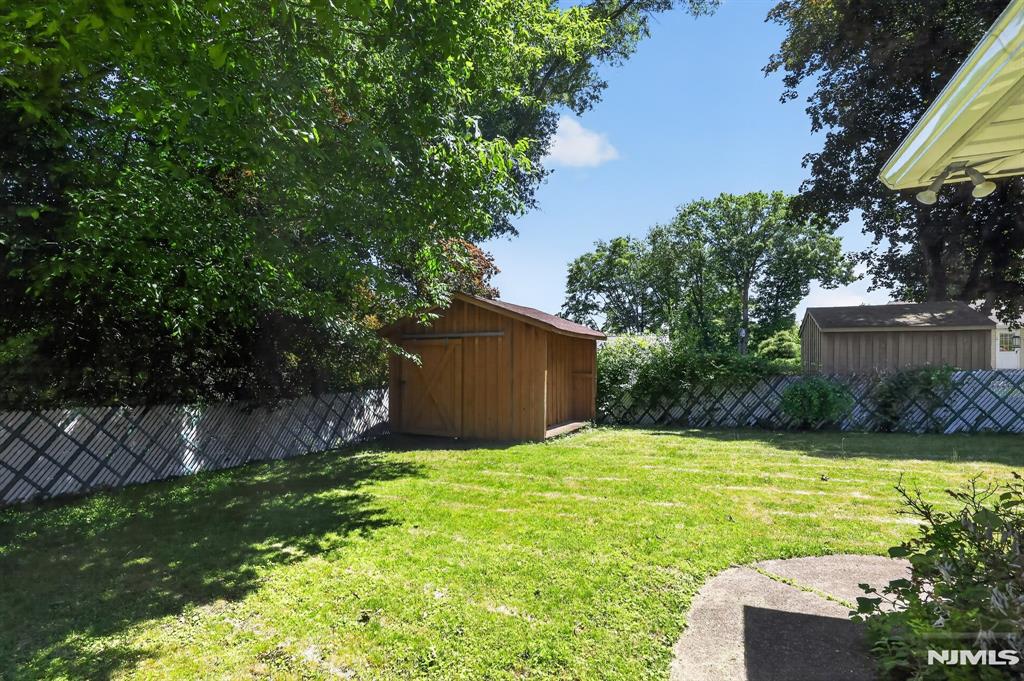 228 Shaw Place