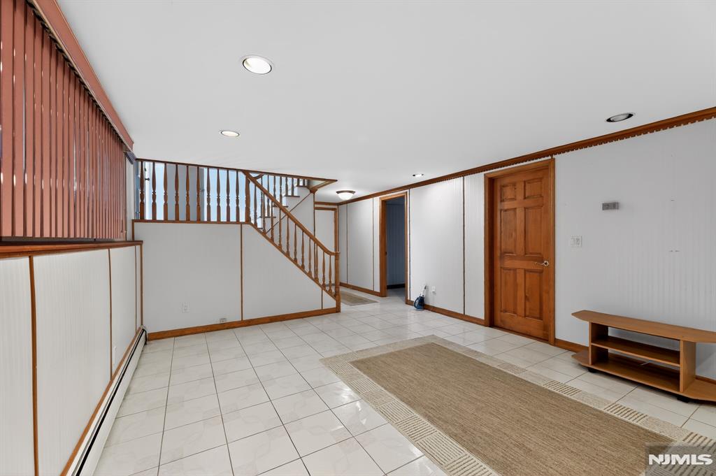 228 Shaw Place