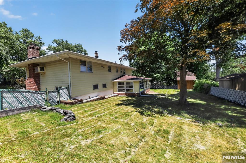 228 Shaw Place