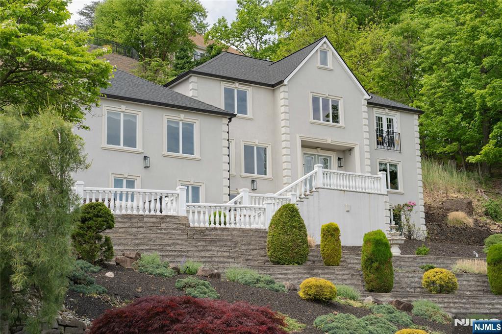 207 Eileen Drive