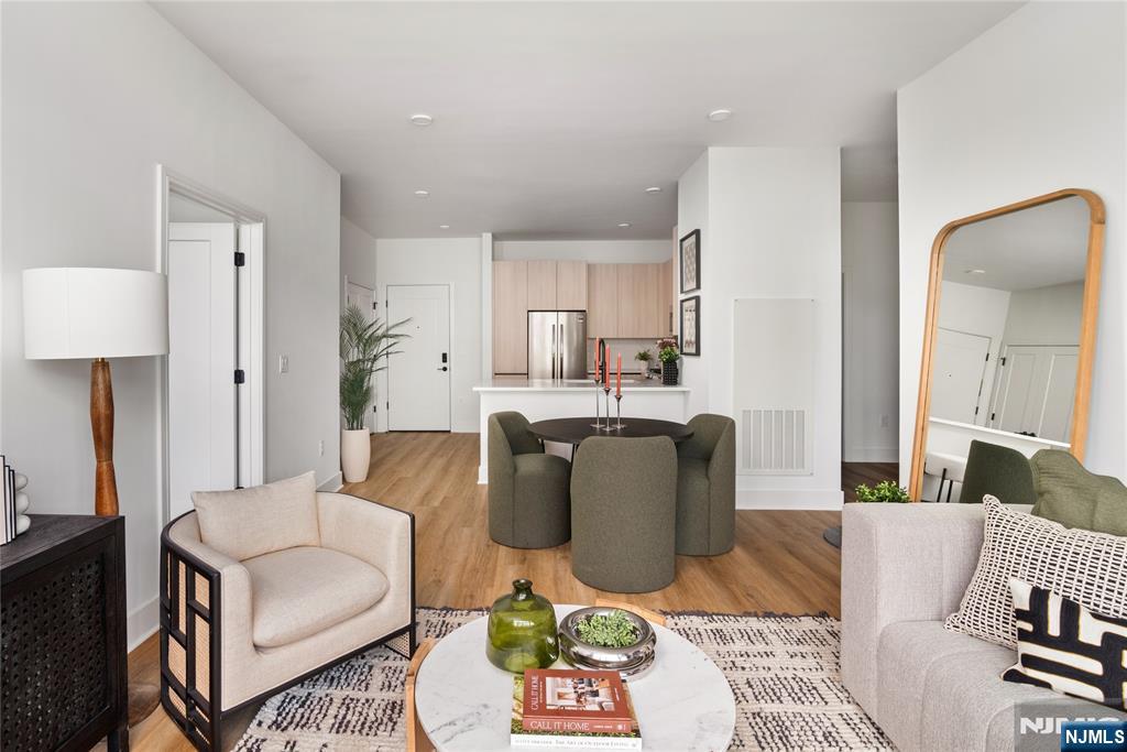 18 Park Avenue 1241