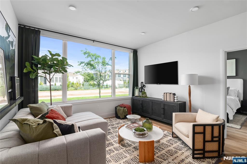 18 Park Avenue 1242