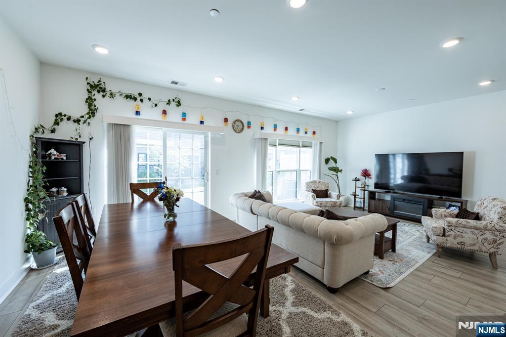 84 Harvest Way