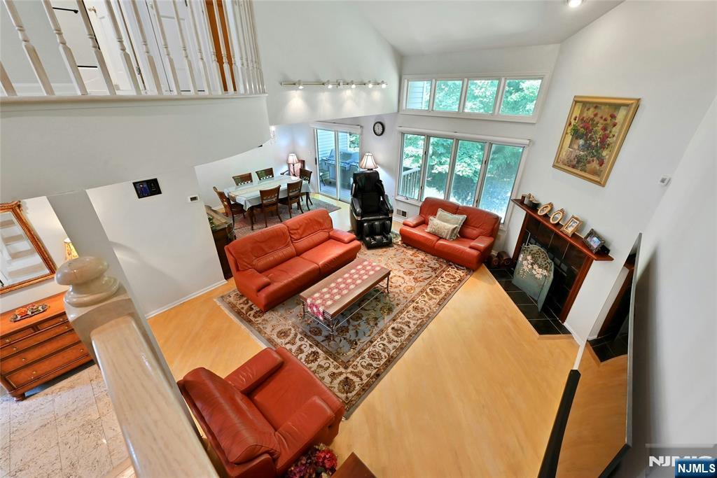 91 Lakeview Drive