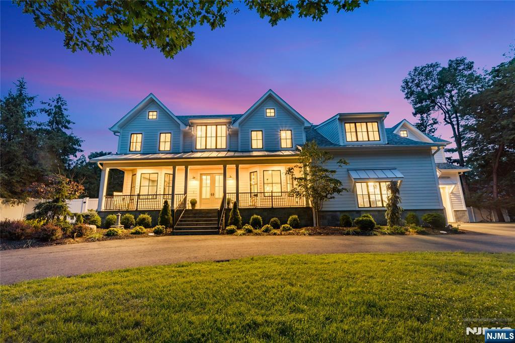 11 Green Way