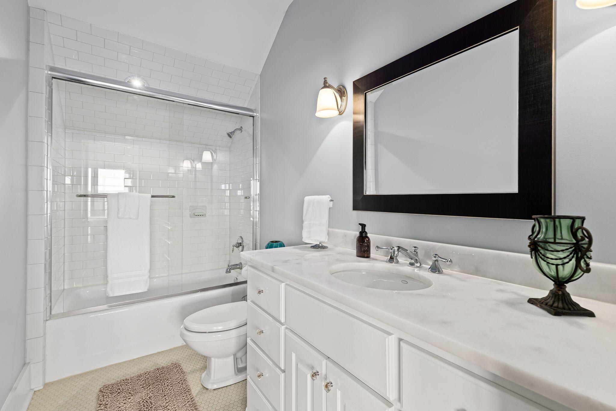 4660 Cedar Island Court