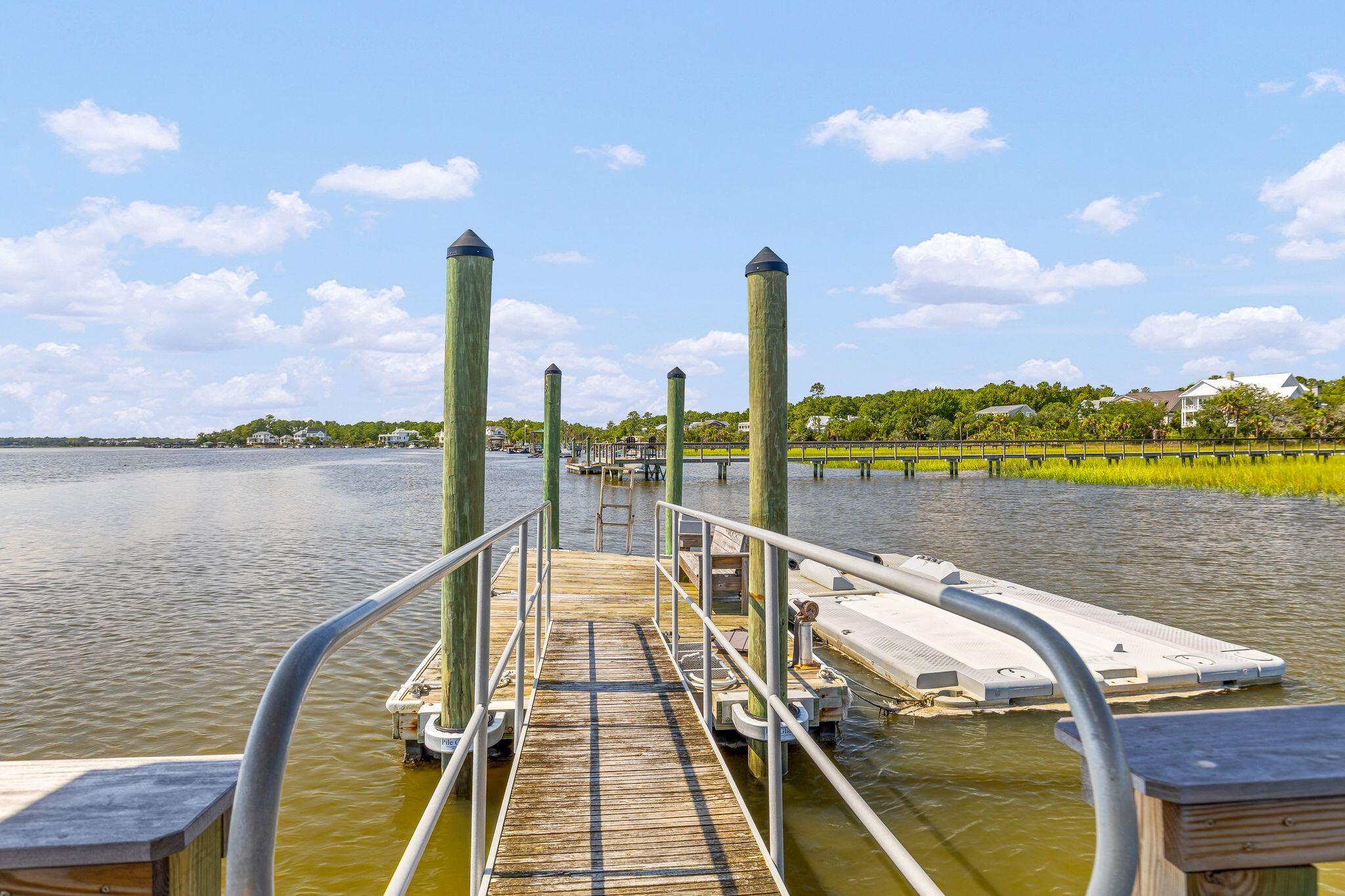 4660 Cedar Island Court