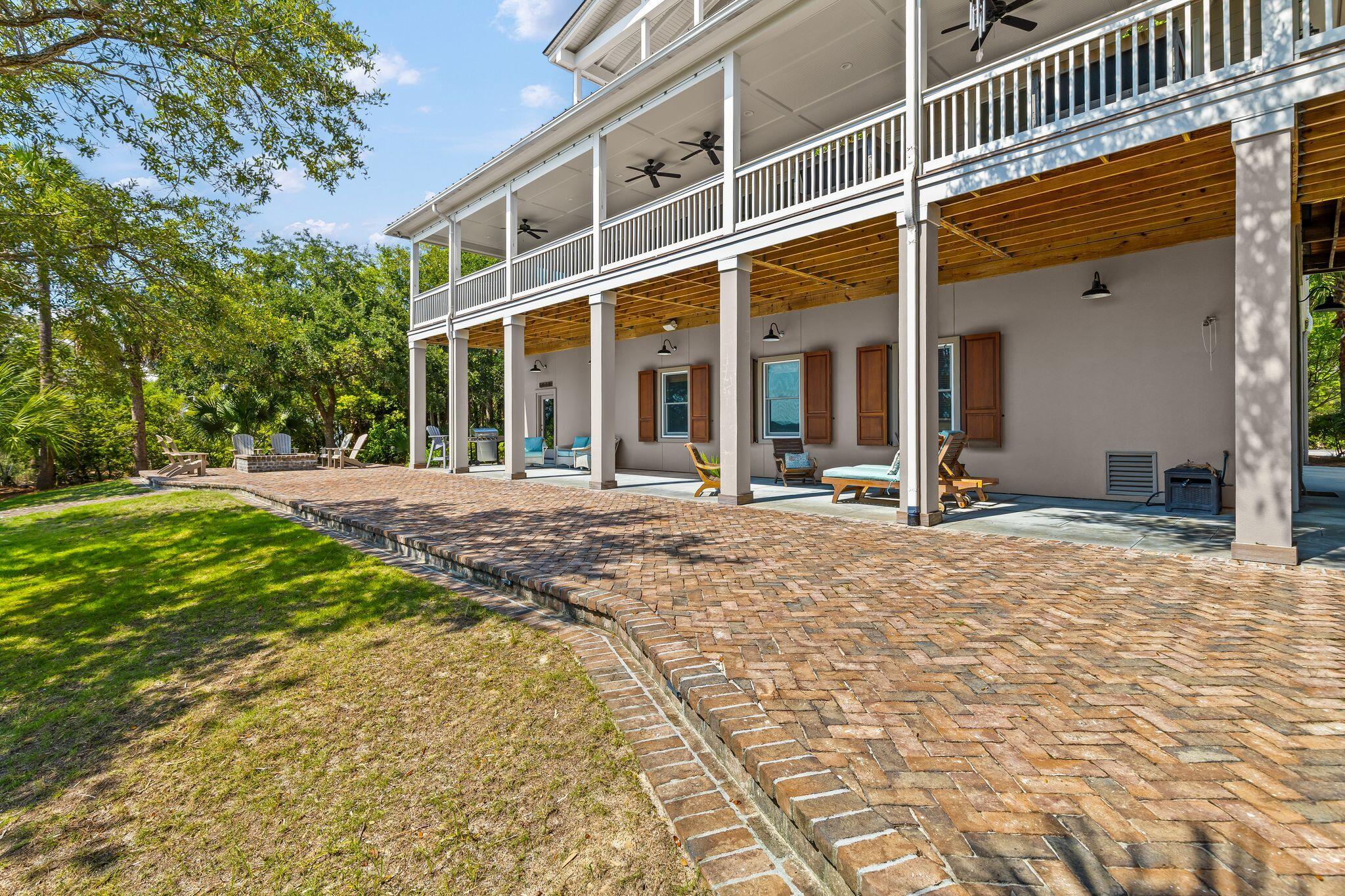 4660 Cedar Island Court