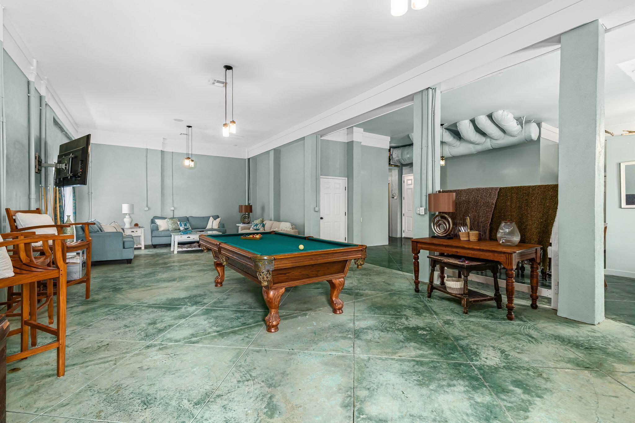 4660 Cedar Island Court