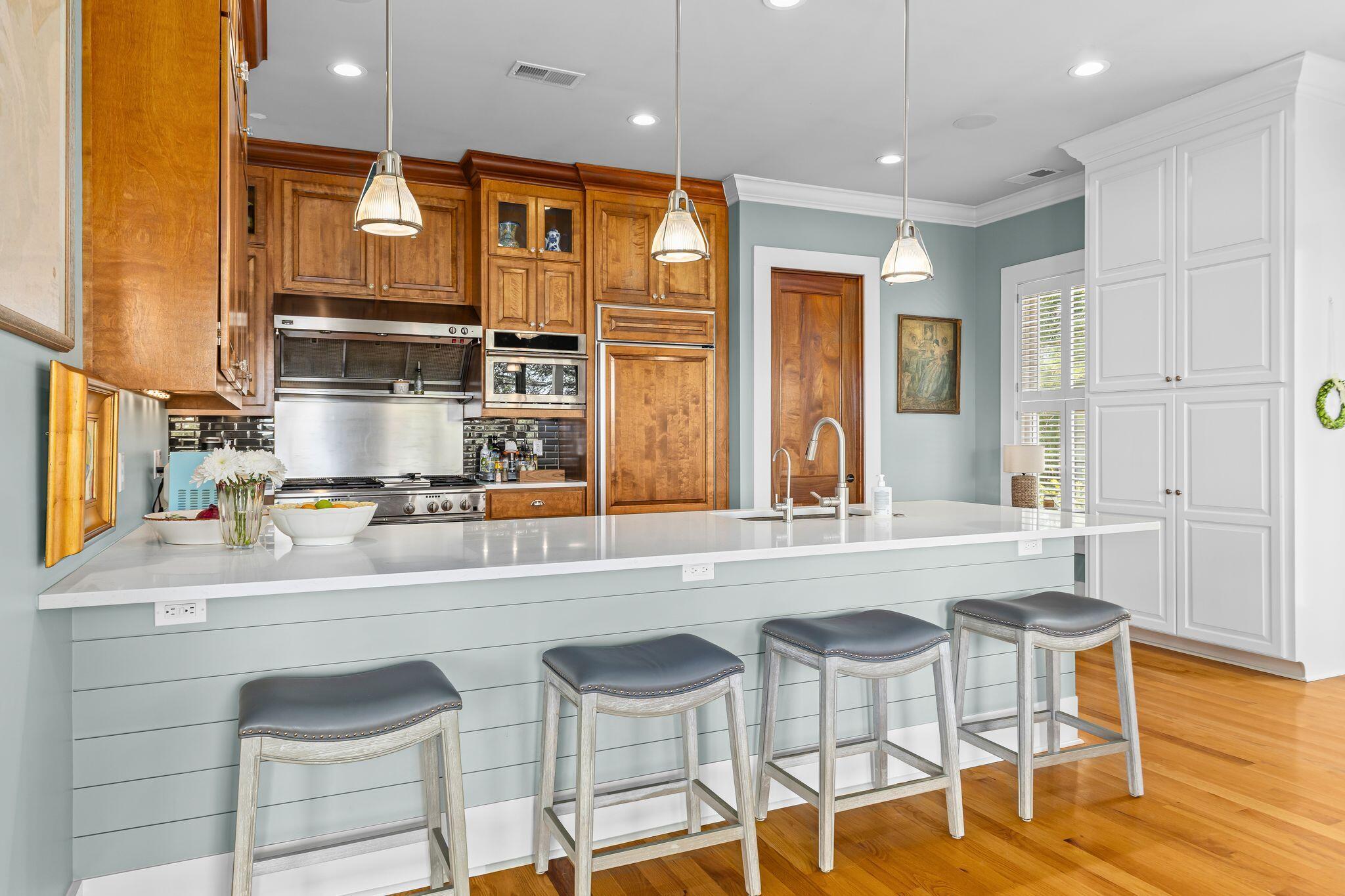4660 Cedar Island Court