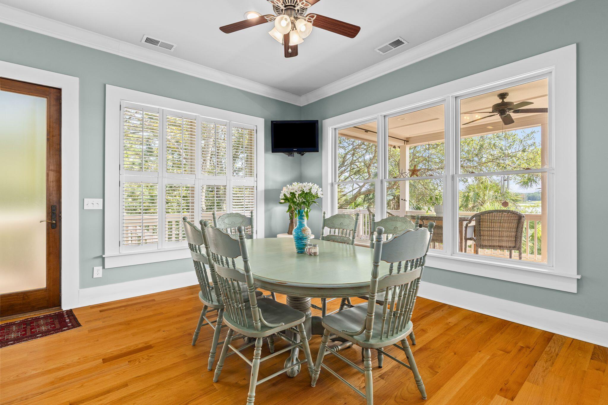 4660 Cedar Island Court