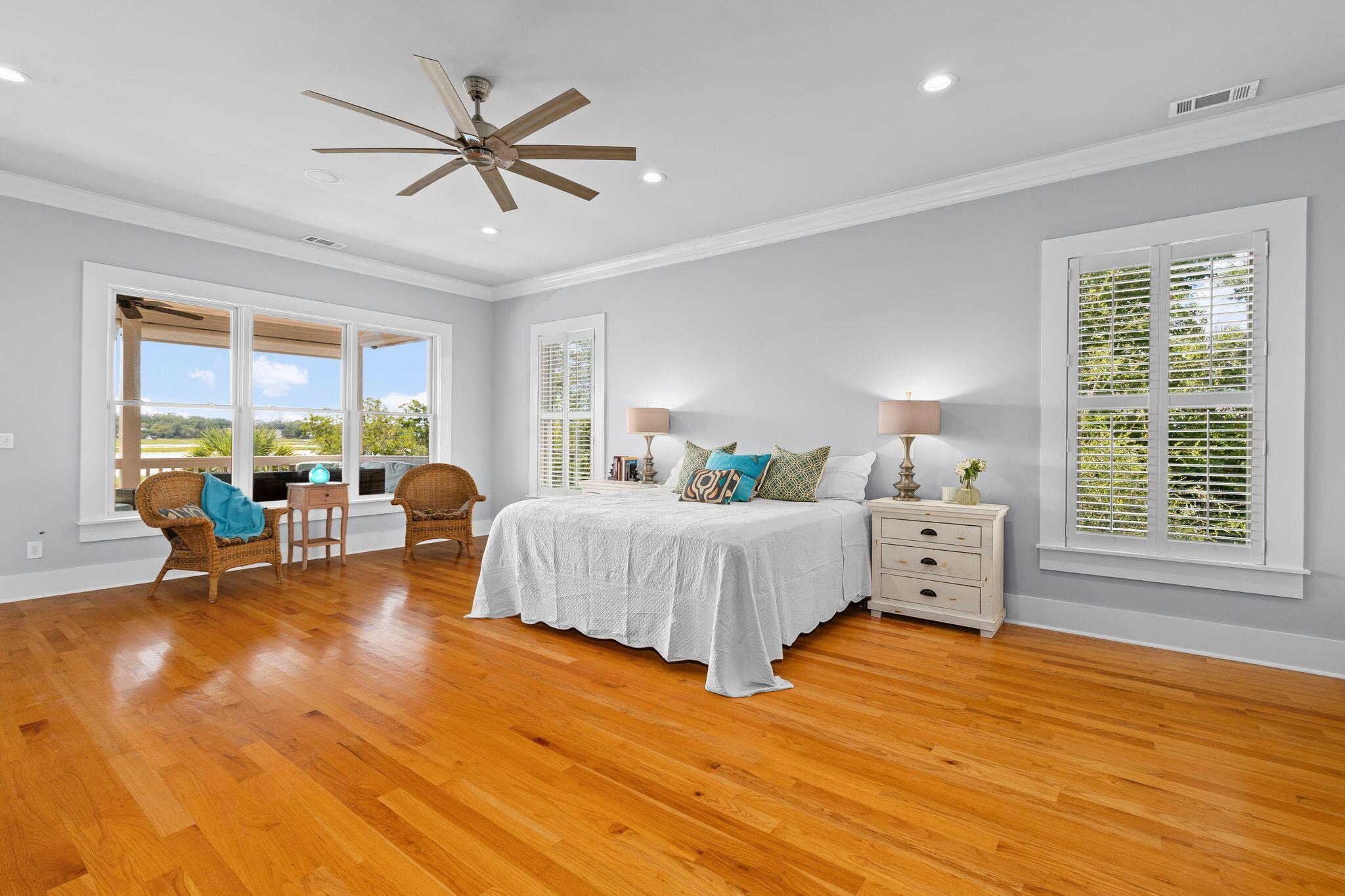 4660 Cedar Island Court