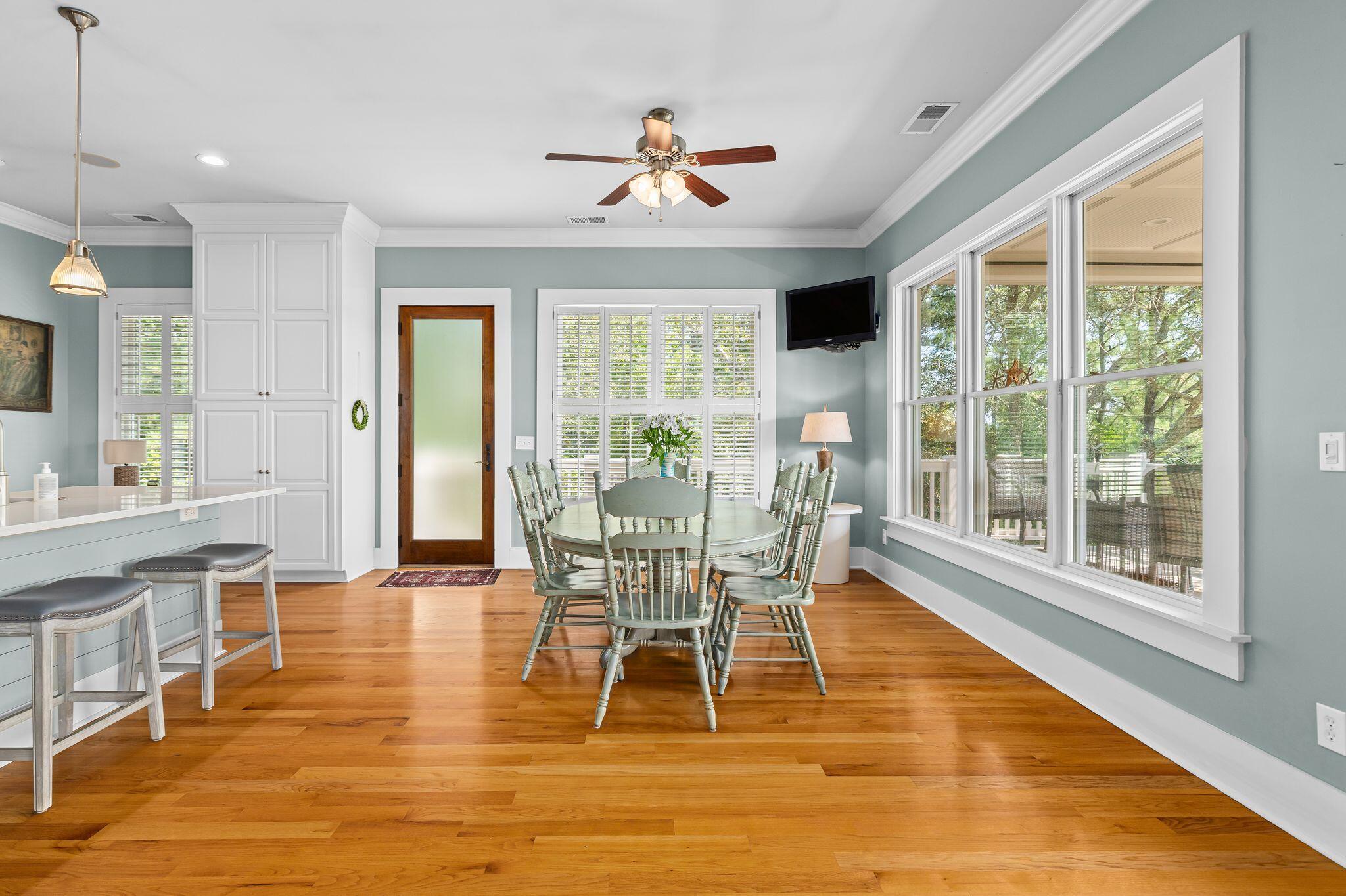 4660 Cedar Island Court