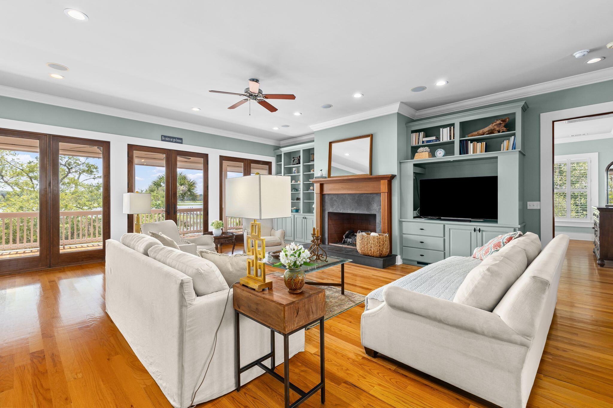 4660 Cedar Island Court