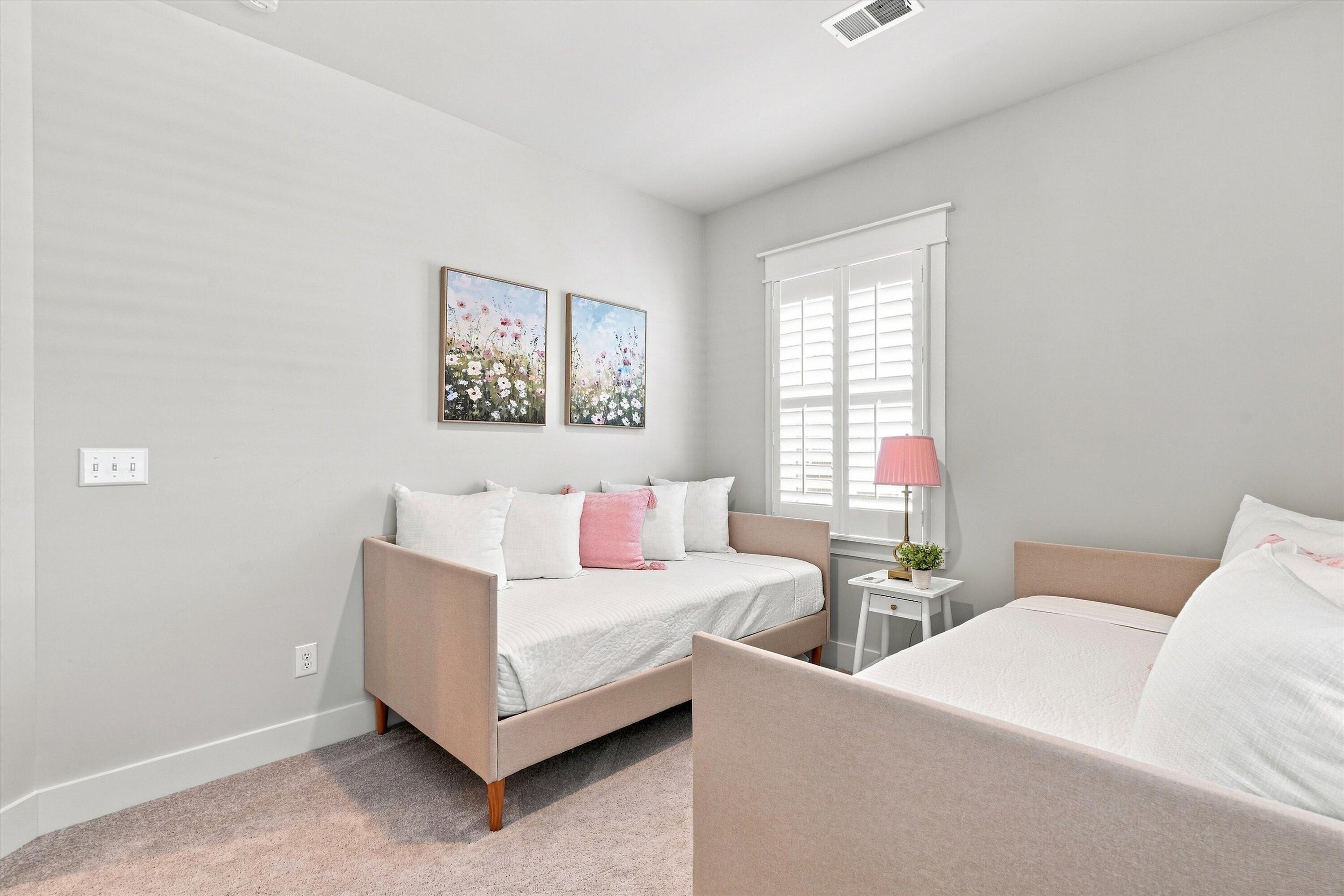 806 Kings Oak Court Unit 8