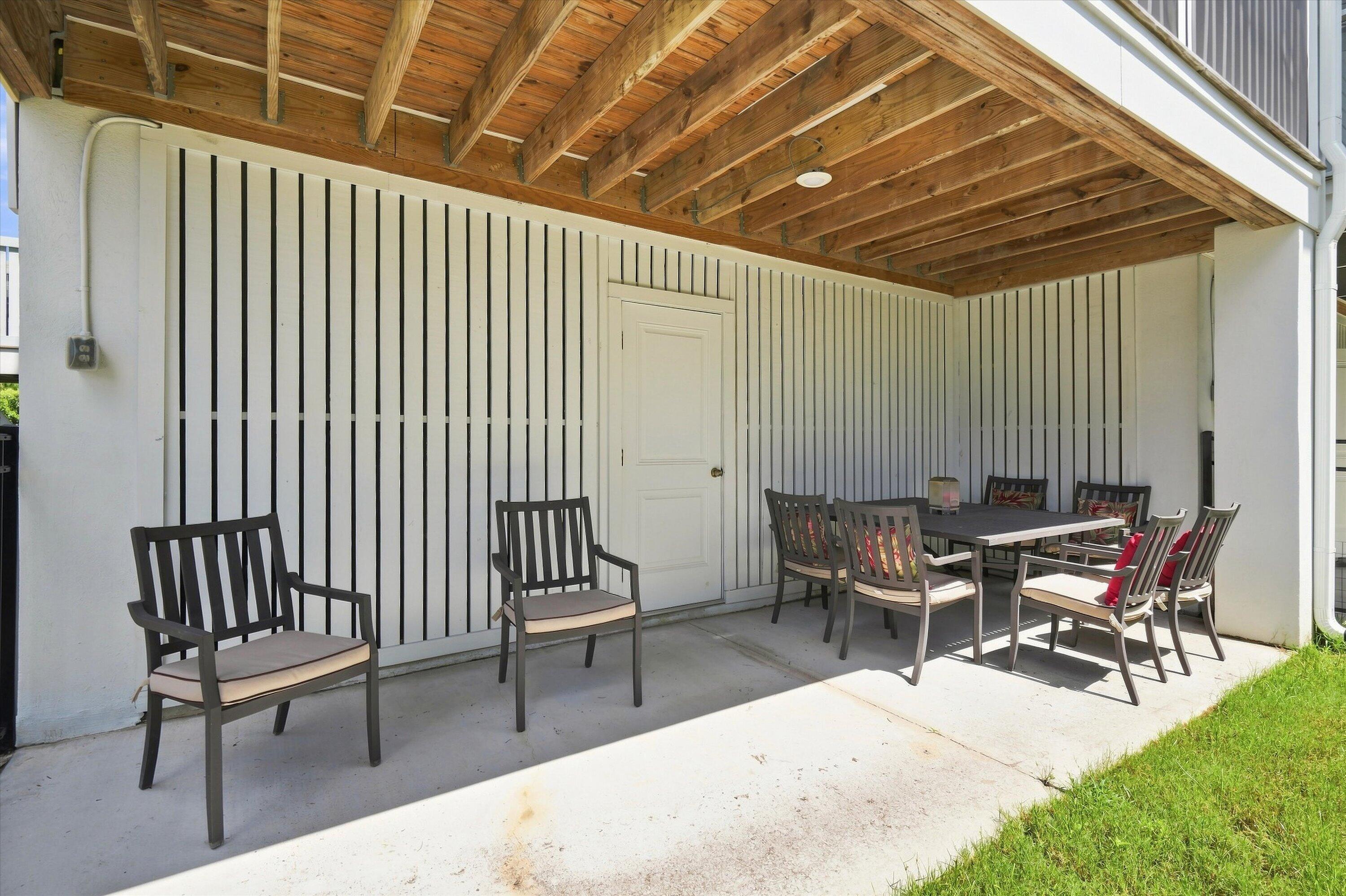 806 Kings Oak Court Unit 8