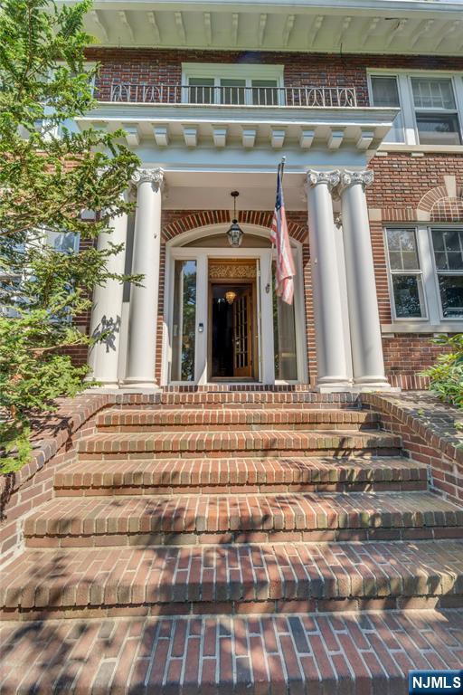 155 Paulin Boulevard