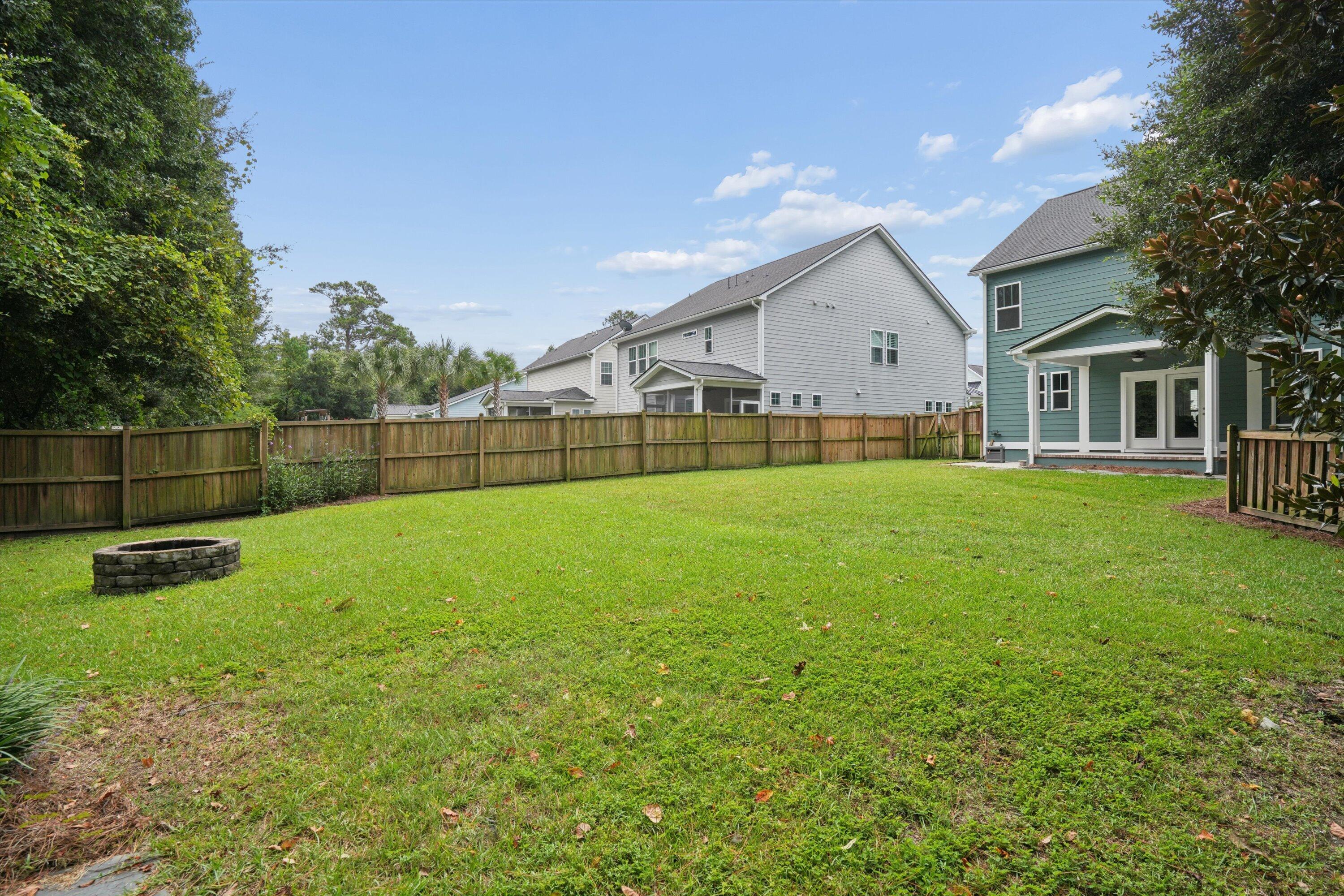 1300 Enfield Lane