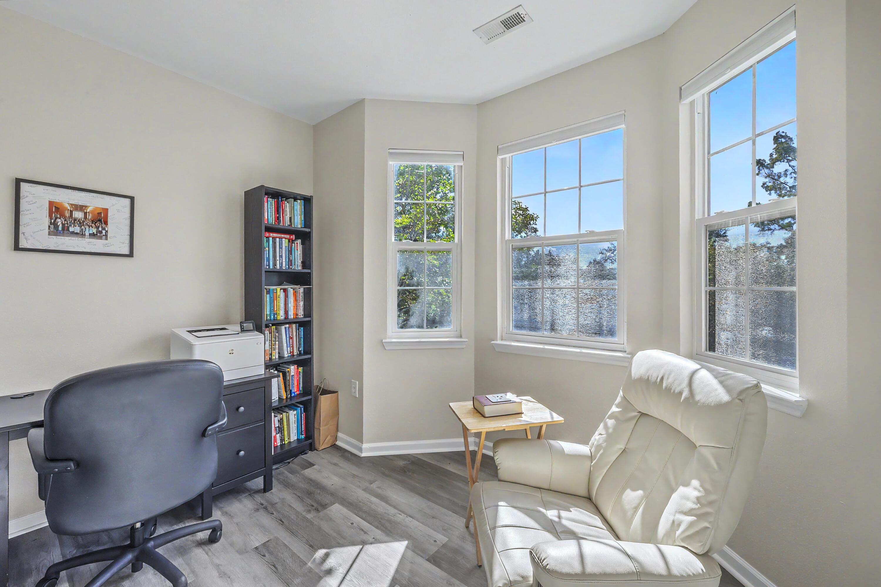 1483 Cambridge Lakes Drive Unit 201c