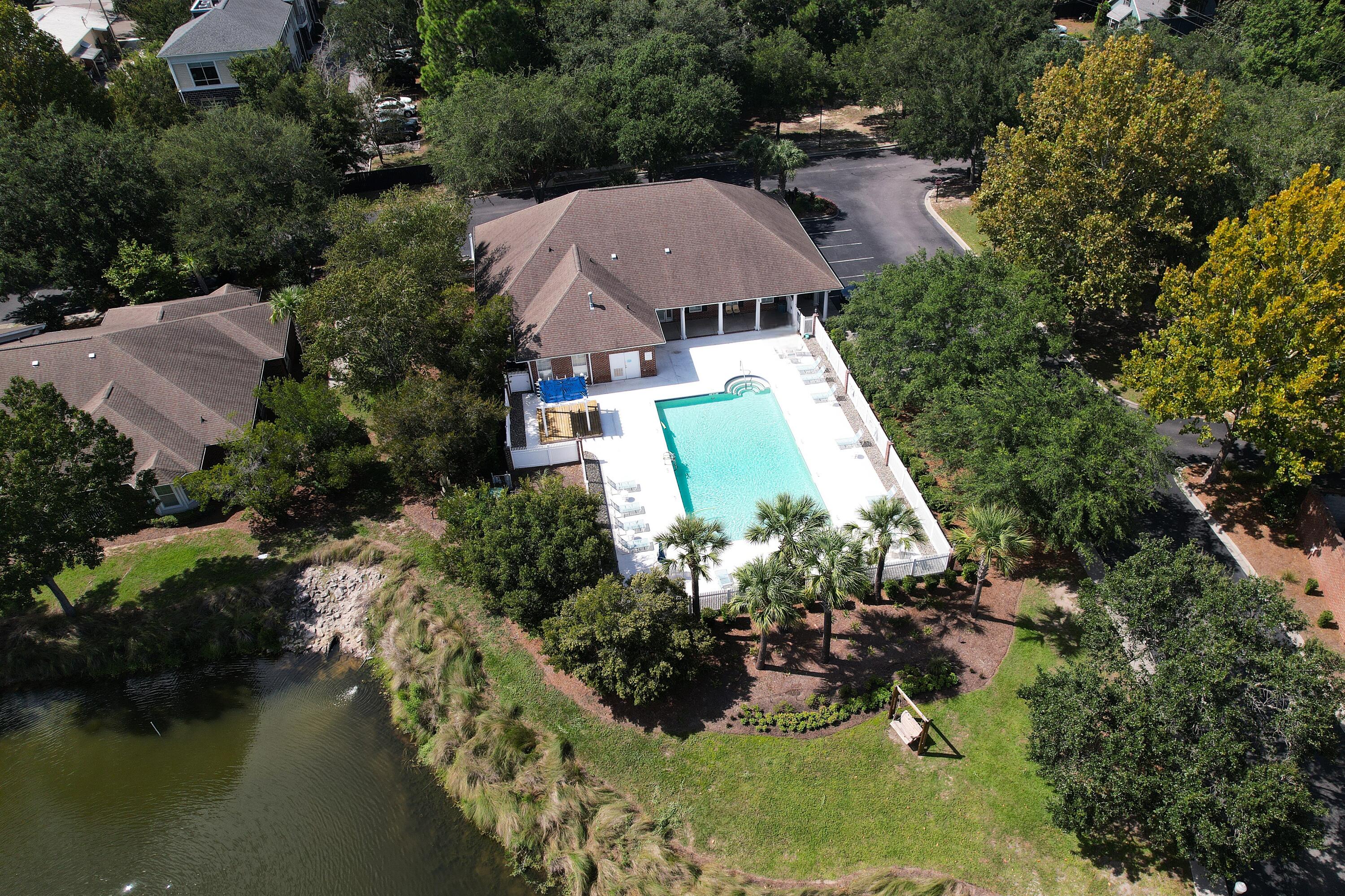 1483 Cambridge Lakes Drive Unit 201c