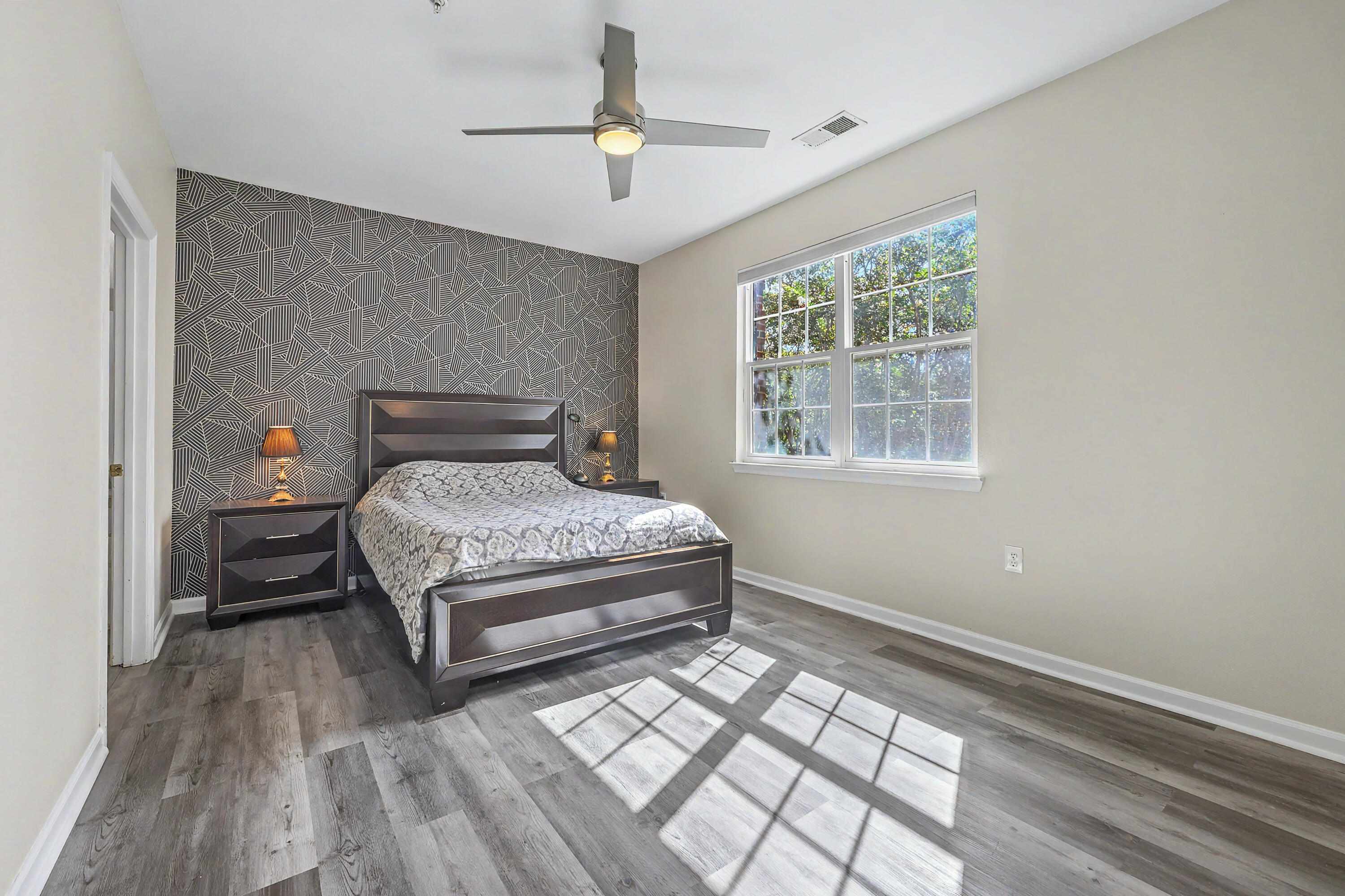 1483 Cambridge Lakes Drive Unit 201c