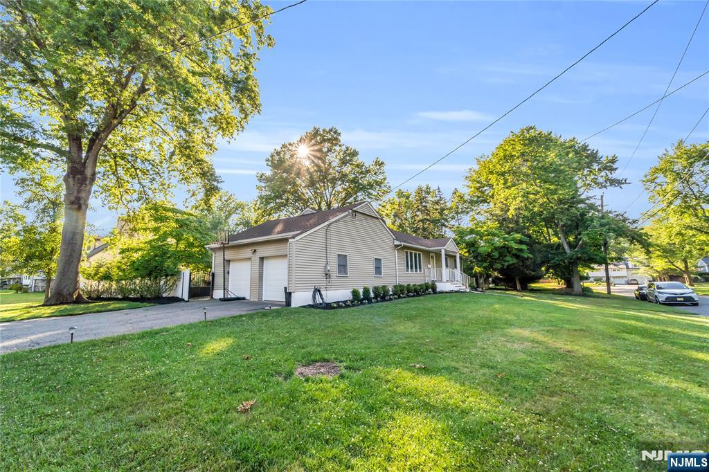 68 Bluefield Avenue