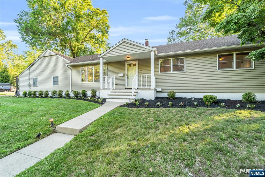 68 Bluefield Avenue
