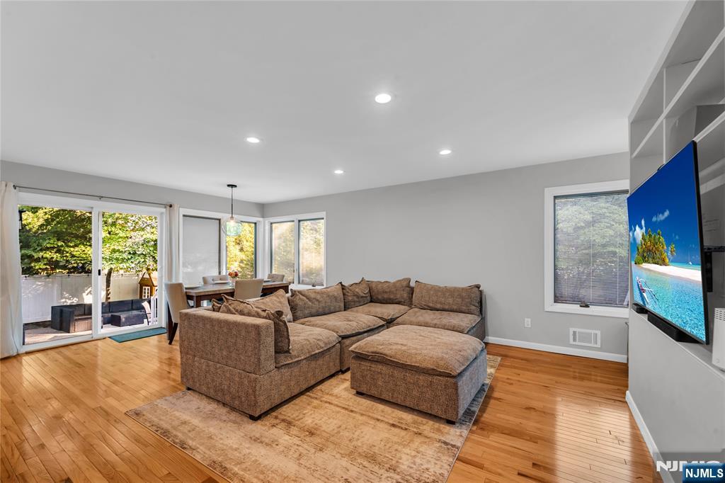 68 Bluefield Avenue