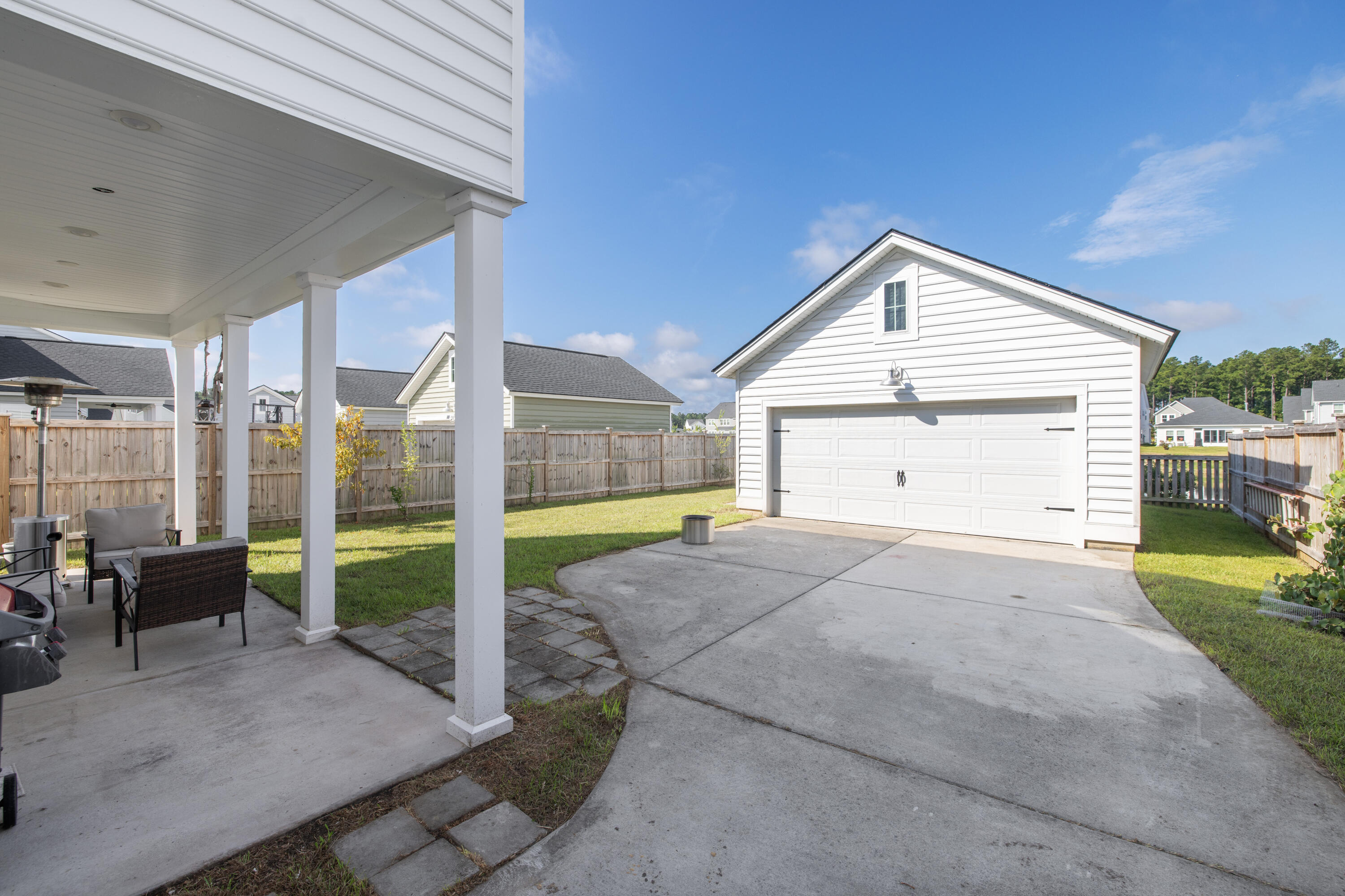 128 Oyster Tide Avenue