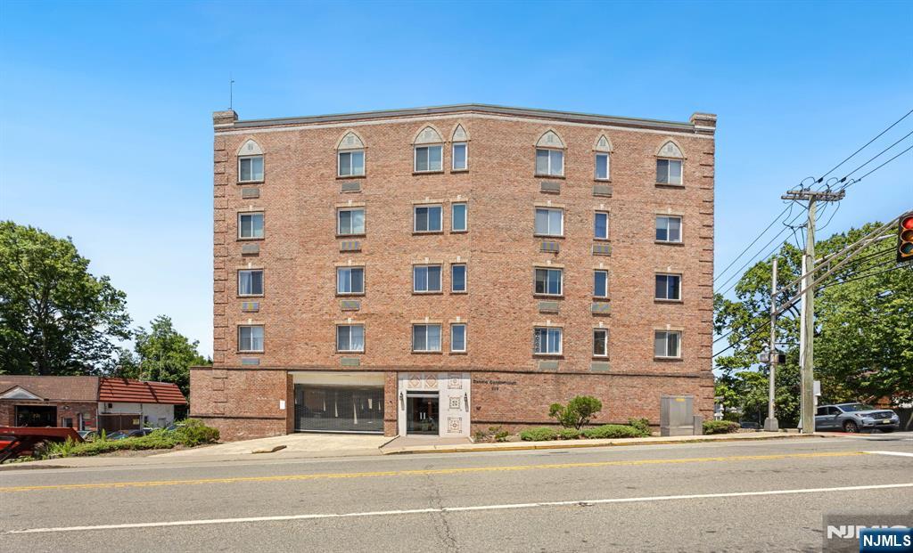 399 11th Street 301