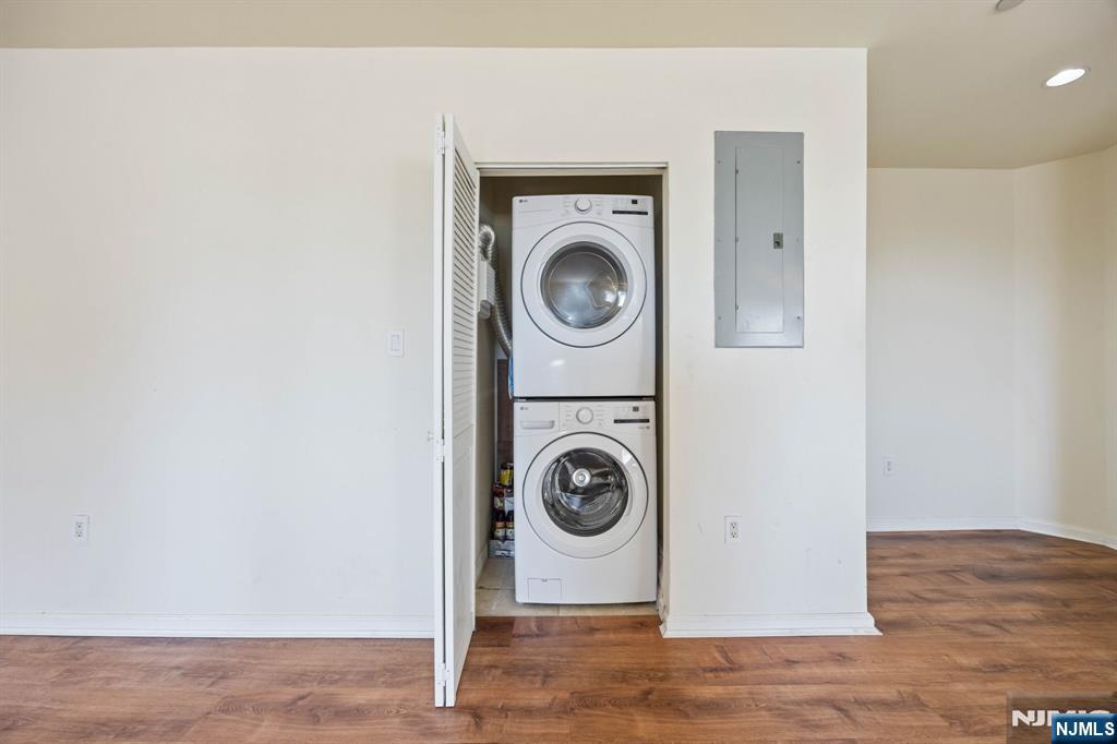 399 11th Street 301