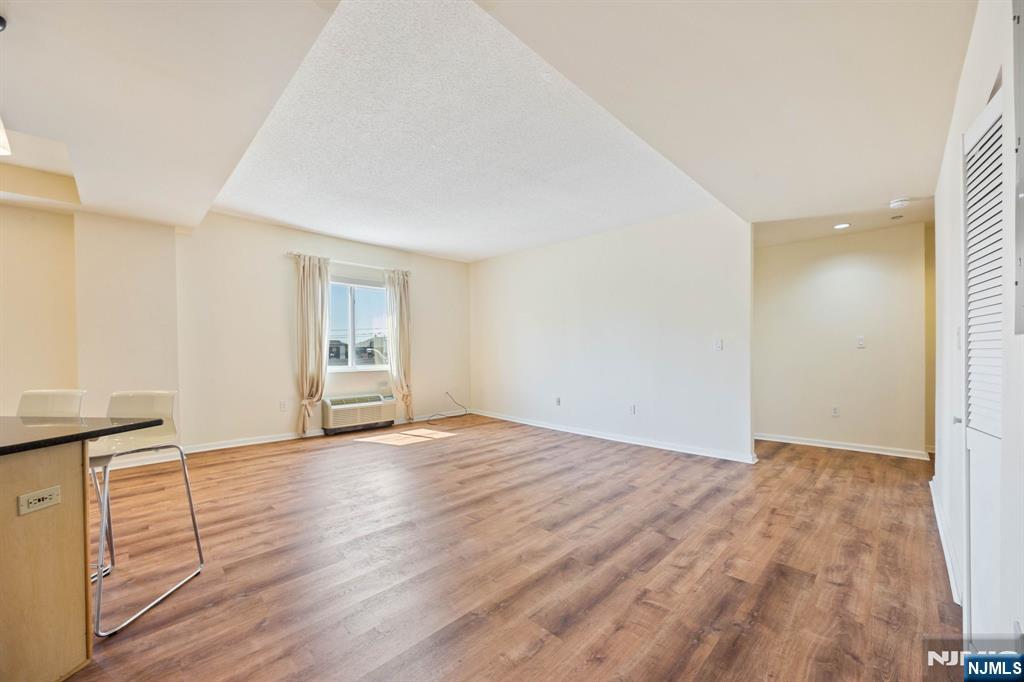 399 11th Street 301