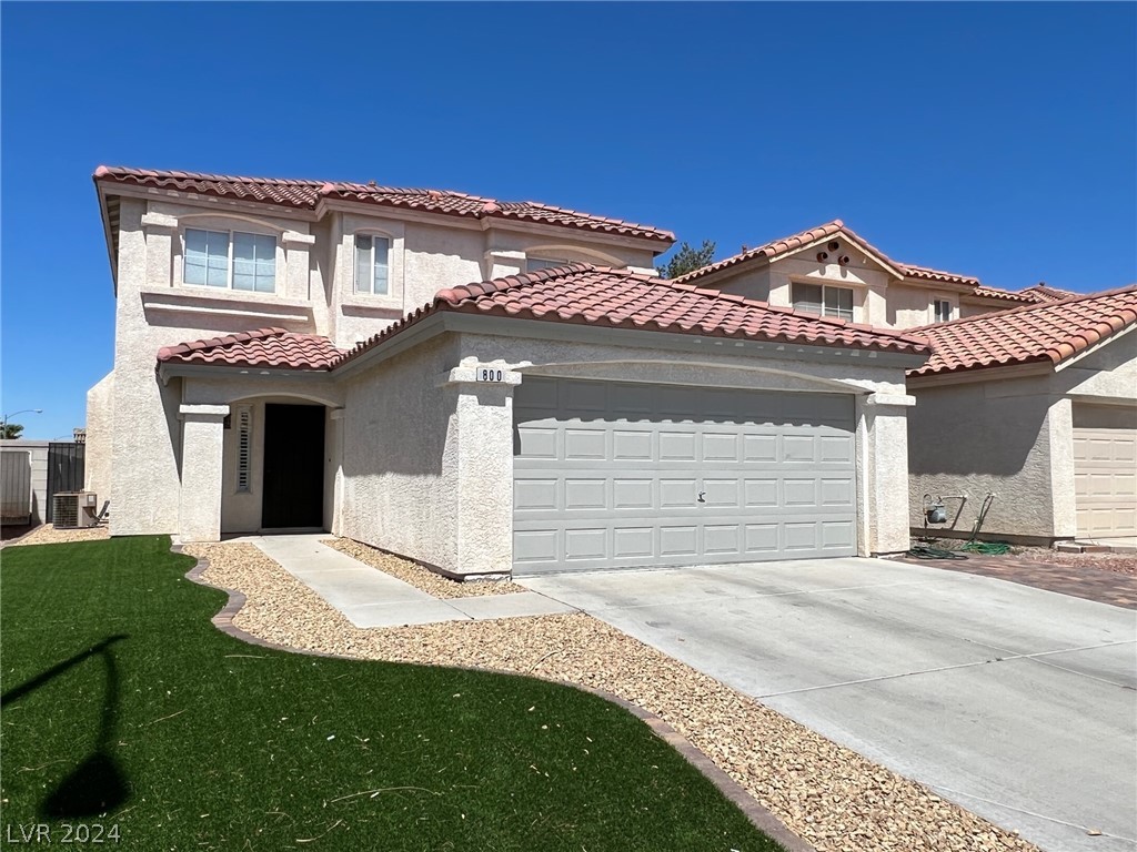 800 Ribbon Grass Avenue