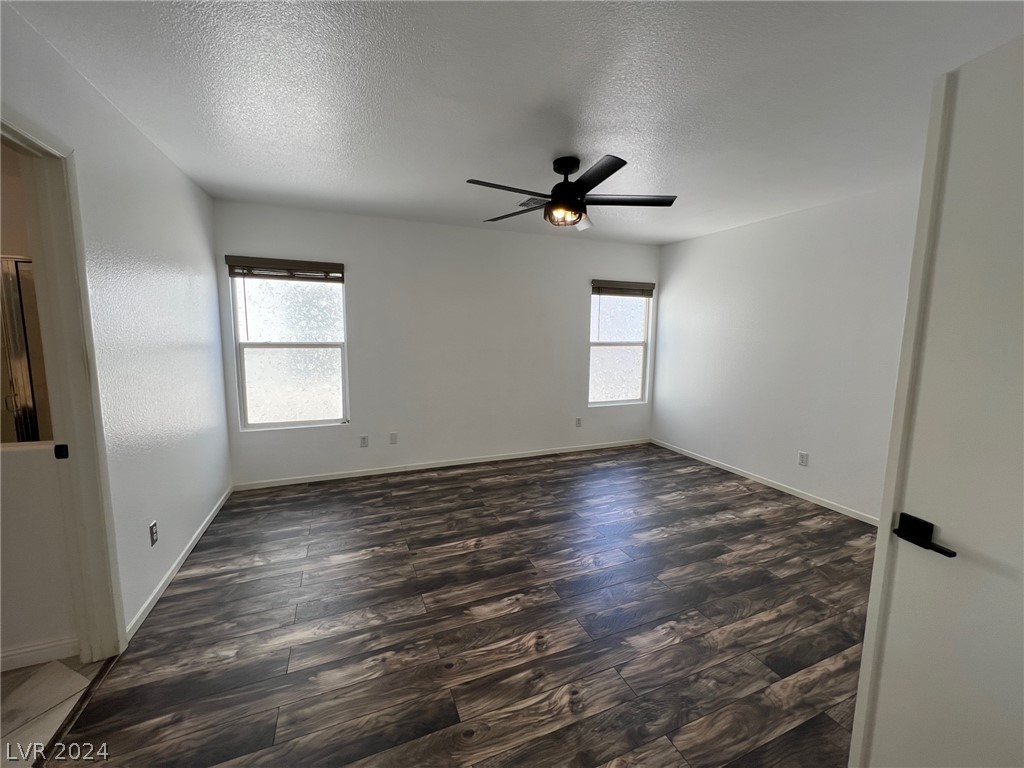 800 Ribbon Grass Avenue