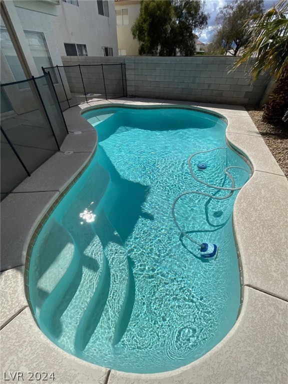 800 Ribbon Grass Avenue